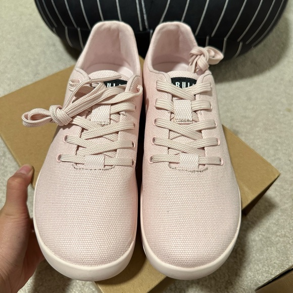 Women's Pink Canvas Trainer Low - Picture 2 of 7